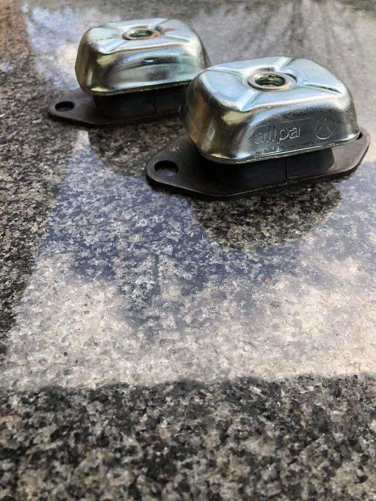 2 stuks Motorsteun 45shore  Nieuw, Ophalen of Verzenden, Nieuw, Motor en Techniek