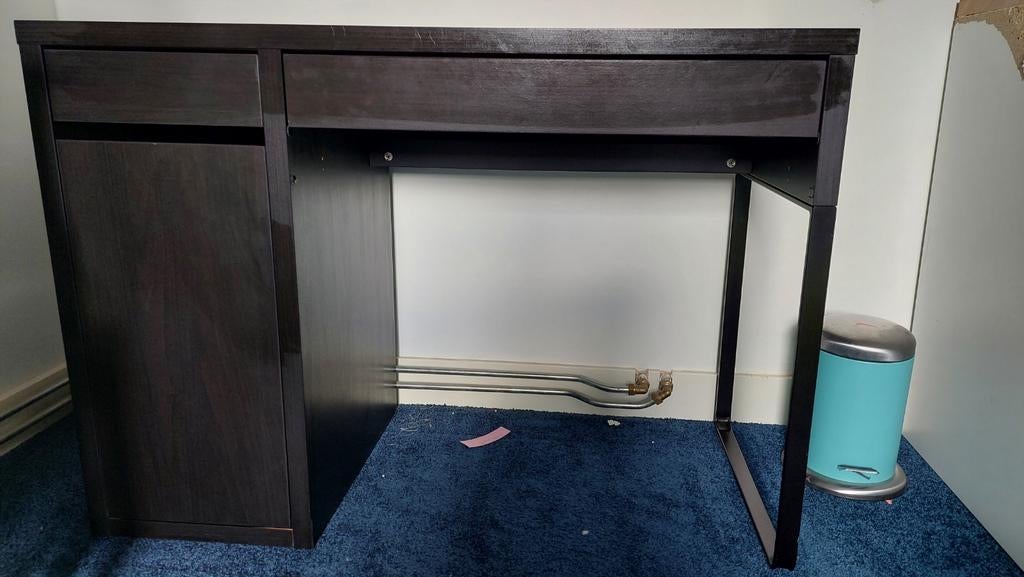 Zwart IKEA kinderbureau met 2 lades en planken, Huis en Inrichting, Bureaus, Ophalen, Gebruikt, Kinderbureau, IKEA