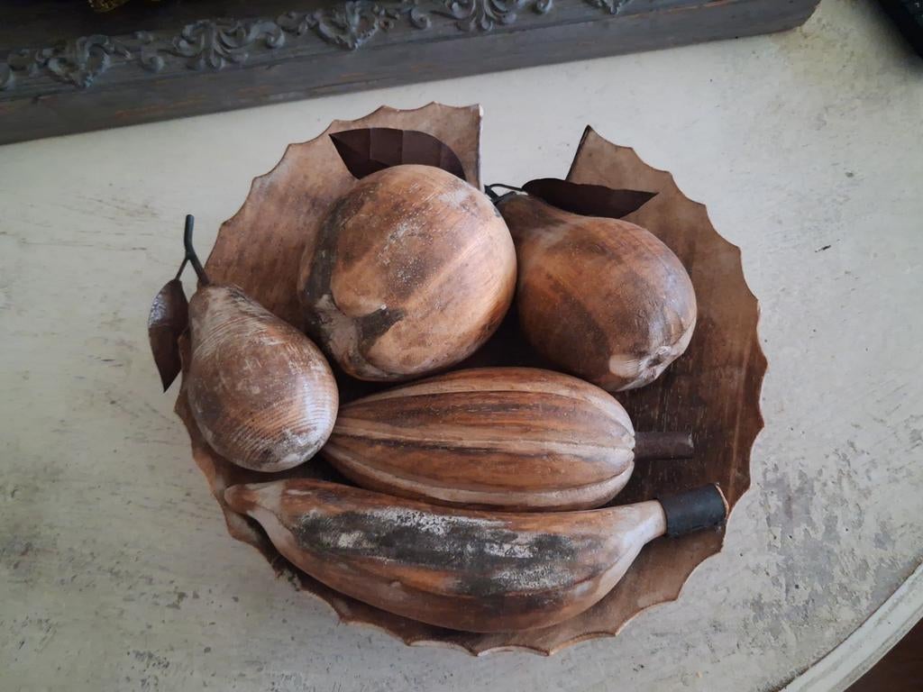 Mooie houten fruitschaal het ftuit is ook van hout, Antiek en Kunst, Ophalen