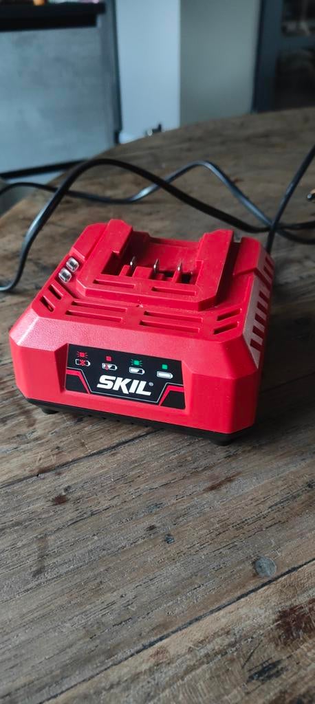 Skil acculader, Ophalen of Verzenden