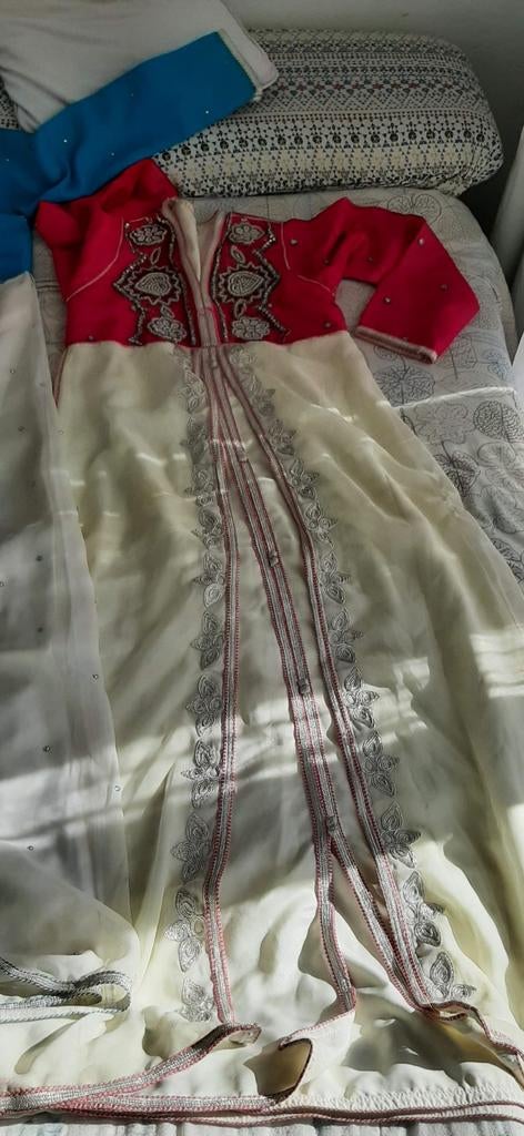 2 stuks Prachtige Marokkaanse Kaftan - Feestelijke Jurk, Ophalen of Verzenden, Zo goed als nieuw, Rood, Overige typen