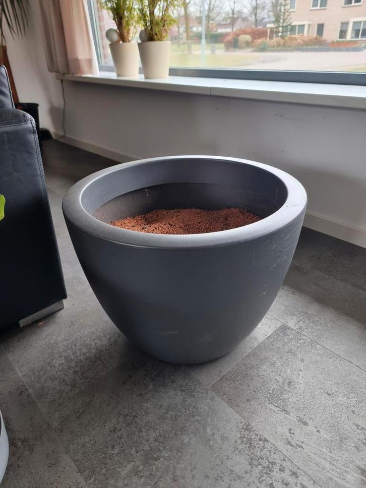 Elho bloempot grijs, Tuin en Terras, Bloembakken en Plantenbakken, Gebruikt, Kunststof, Binnen, 30 tot 60 cm, Minder dan 60 cm