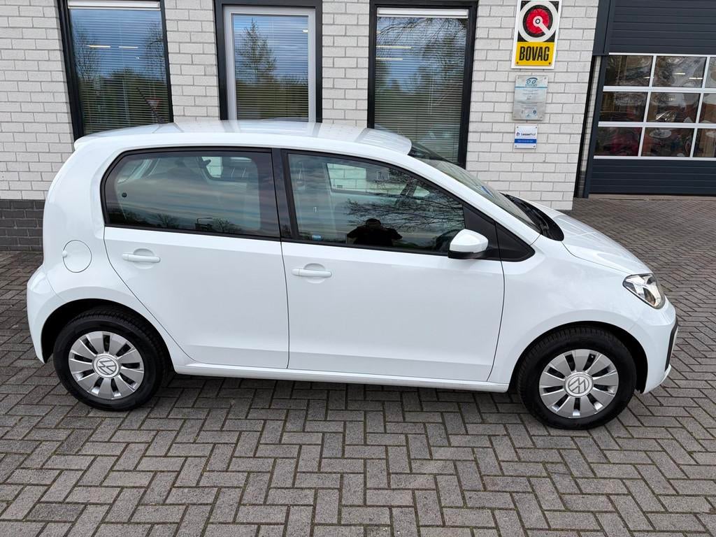 Volkswagen Up! 1.0 / Airco / Telefoon / Navigatie / Centrale, Auto's, Volkswagen, Gebruikt, 4 stoelen, Origineel Nederlands, Bedrijf
