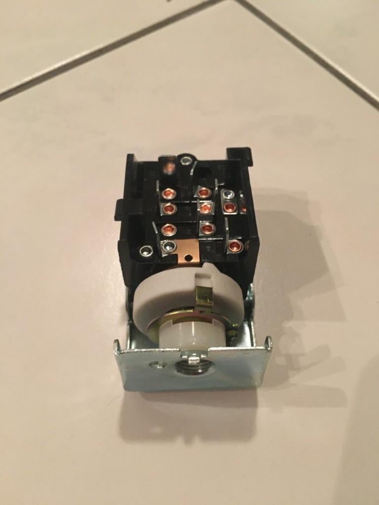 Te koop lichtschakelaar Dodge w200 d200 ramcharger, Ophalen of Verzenden