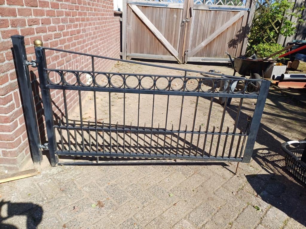 Smeedijzeren dubbele sierpoort Hekkentuin 2x160 incl. palen, Ophalen, Met poort, Gebruikt, Sierhekwerk
