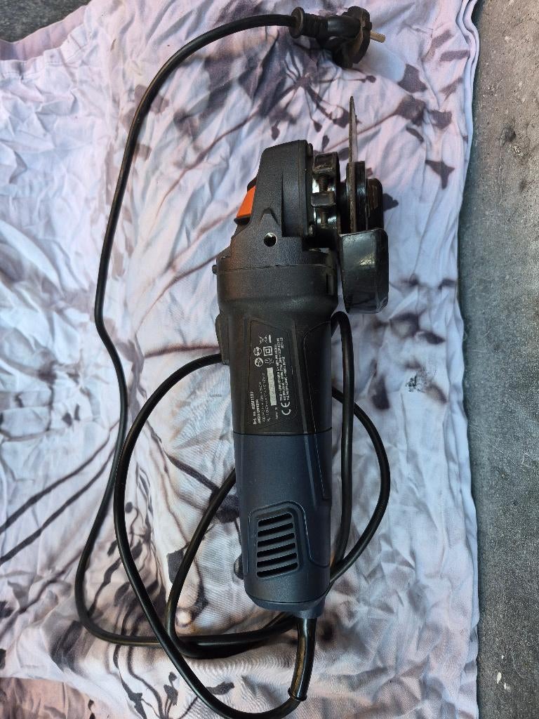 FERM - AGM1127, Haakse slijper, 115mm, 800W - Compact -, Ophalen, Minder dan 700 watt, Haakse handslijpmachine