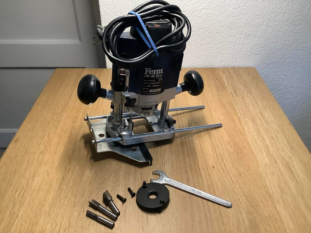 Ferm bovenfrees type FBF-8E, Doe-het-zelf en Verbouw, Gereedschap | Freesmachines, Ophalen of Verzenden, Gebruikt, Elektrisch