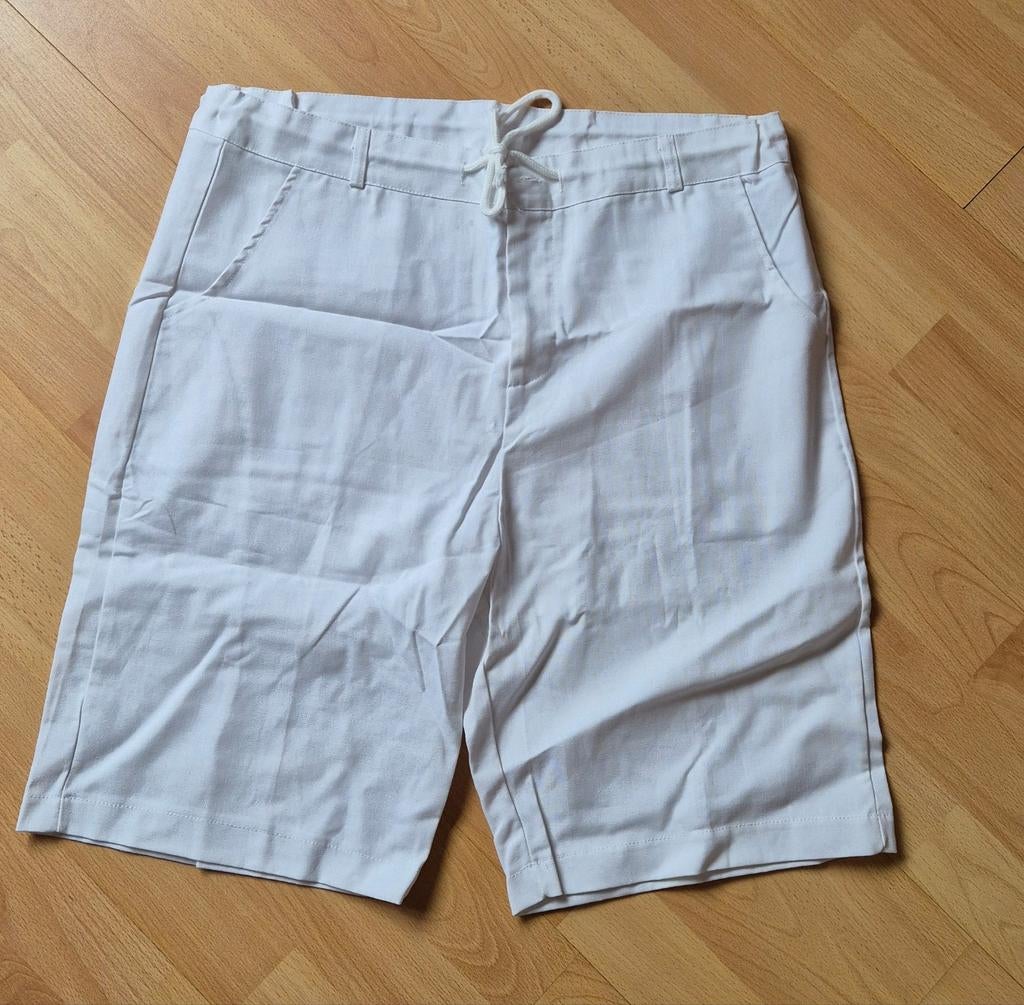 Nieuwe hagelwitte korte broek katoen met linnen maat M., Kleding | Heren, Ophalen of Verzenden, Nieuw, Maat 48/50 (M), Wit