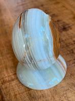 Pasen marmeren ei op standaard 8 cm hoog, Ophalen of Verzenden, Gebruikt