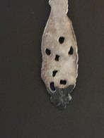 Verzilverde gero vork /prikker, Ophalen