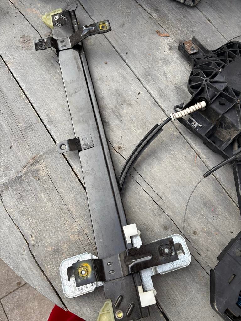 Raammechanisme met motor, Ophalen of Verzenden, Gebruikt, Ford USA