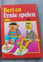 Boek Bert en Ernie spelen, Ophalen of Verzenden, Zo goed als nieuw, Fictie algemeen