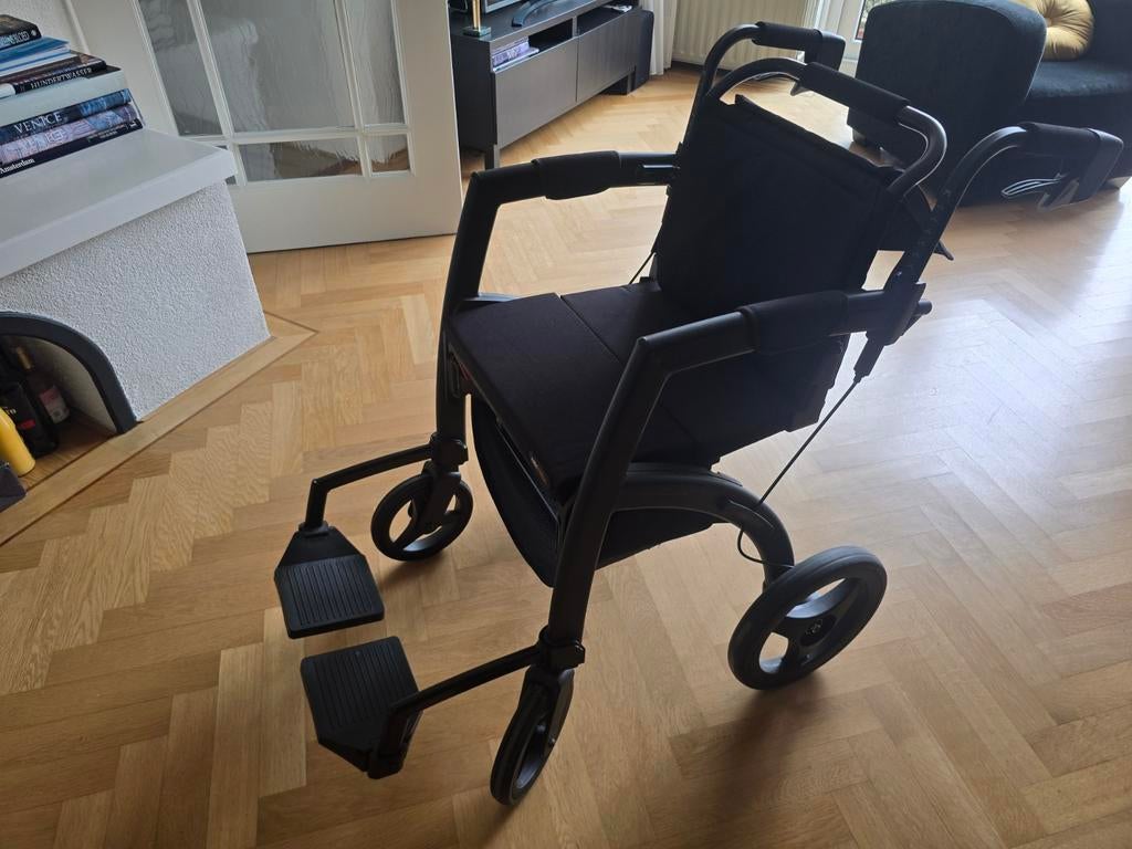 Rolzz Motion 2, rolstoel en rollator in 1, Ophalen, Duwrolstoel