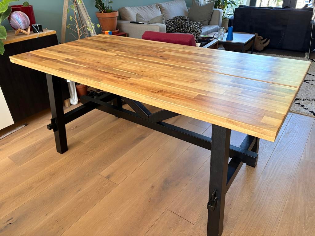 IKEA SKOGSTA Tafel - Degelijk en Stevig, Ophalen, Gebruikt, 50 tot 100 cm, 150 tot 200 cm