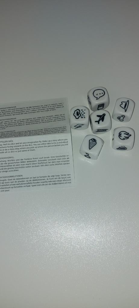 Fantasie Dobbelstenen: Maak je eigen verhaal!, Hobby en Vrije tijd, Denksport en Puzzels, Zo goed als nieuw, Overige typen, Ophalen of Verzenden