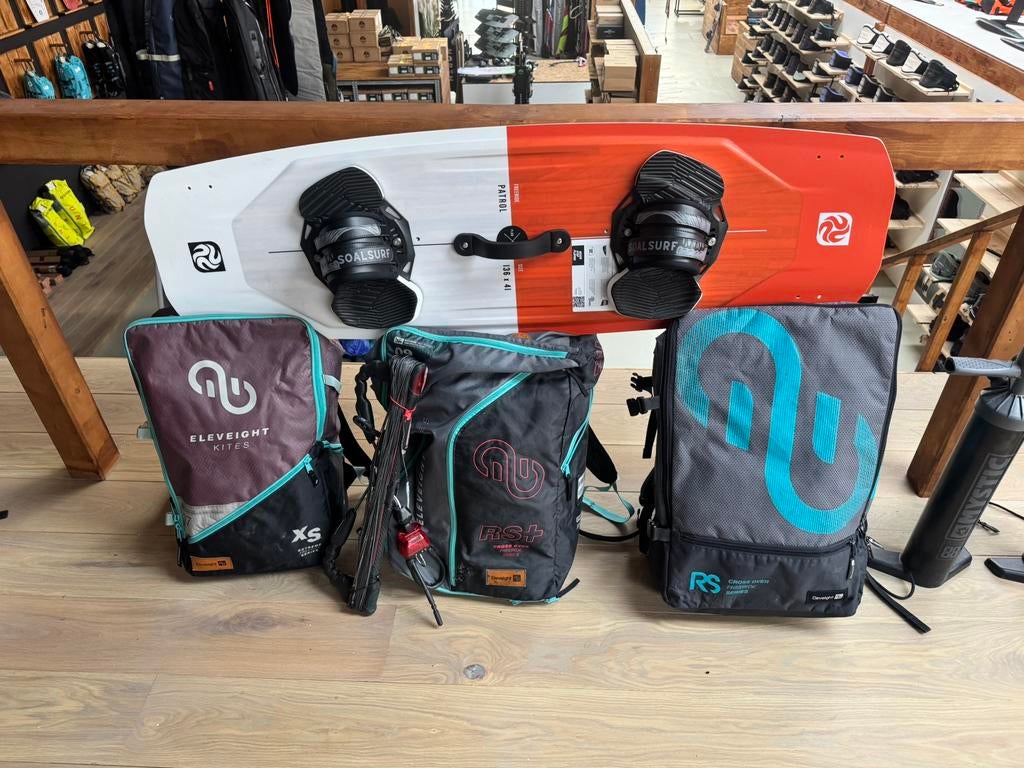 Complete kiteset: eleveight RS+ V1 9m, XS V3 7m, RS v3 12m, Watersport en Boten, Kitesurfen, Ophalen, Kitesurf-set, Twintip, 9 m²