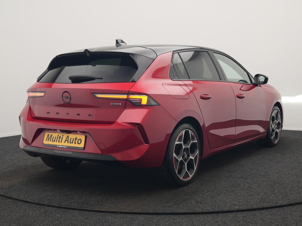 Opel Astra 1.6 GS Line Plug In Hybrid 180pk Dealer O.H. PHEV, Auto's, Opel, Gebruikt, 4 cilinders, 179 pk, Leder en Stof