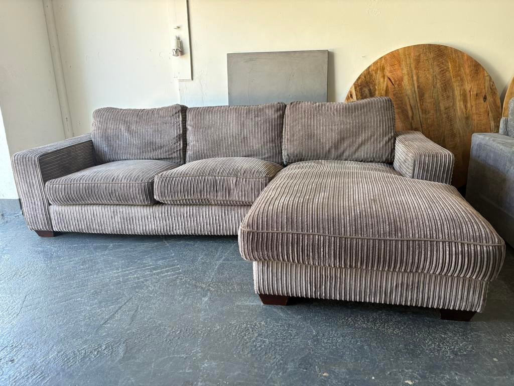 Bruine Ribstof Hoekbank - Gereinigd, Ophalen of Verzenden, Zo goed als nieuw