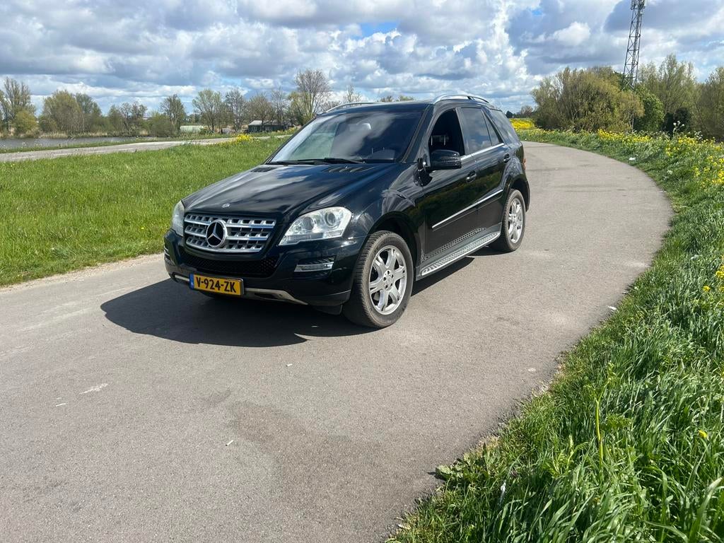 Mercedes-Benz Mercedes-benz 2010 ml350 cdi, Automaat, Euro 5, Zwart, Diesel