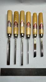 6 DASTRA guts beitels ( gutsen houtbewerking carving ), Hobby en Vrije tijd, Cursusmateriaal, Ophalen of Verzenden, Zo goed als nieuw