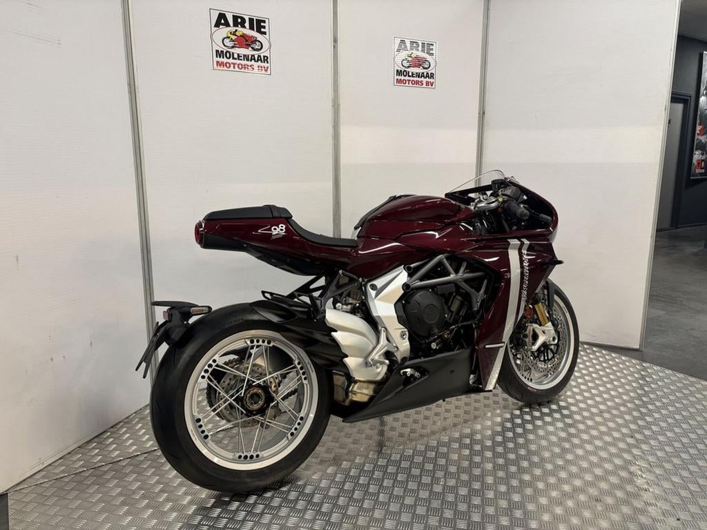 MV Agusta Superveloce 98 (bj 2025), Motoren, Motoren | MV Agusta, Bedrijf, Onbekend, Super Sport, Meer dan 35 kW