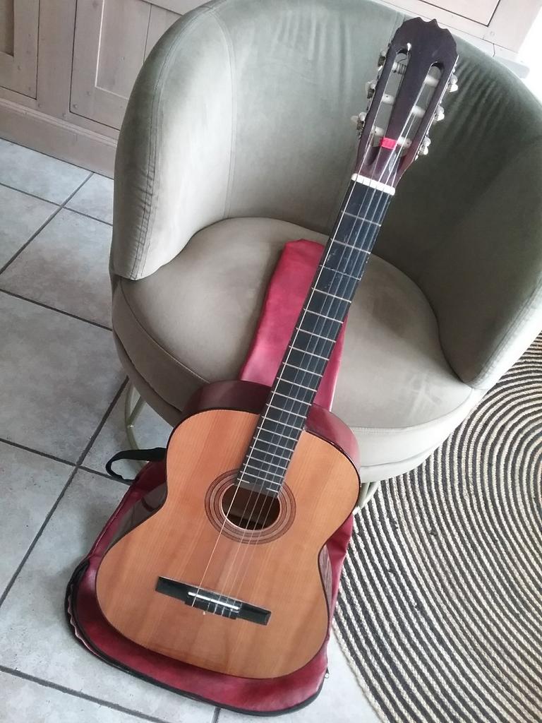 VINTAGE  GITAAR..., Ophalen of Verzenden, Gebruikt, Klassieke of Spaanse gitaar