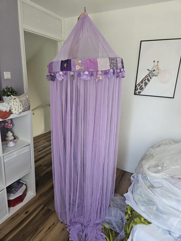 Prachtige paarse klamboe met decoratieve details, Ophalen of Verzenden, Zo goed als nieuw, Klamboe