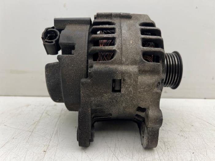 Dynamo van een Volkswagen Fox, Auto-onderdelen, Motor en Toebehoren, Gebruikt, -, Volkswagen, -