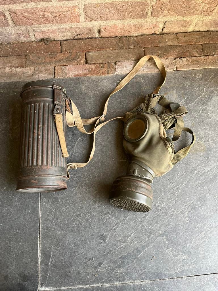 Duits gasmasker met bus, Verzamelen, Ophalen of Verzenden, Duitsland