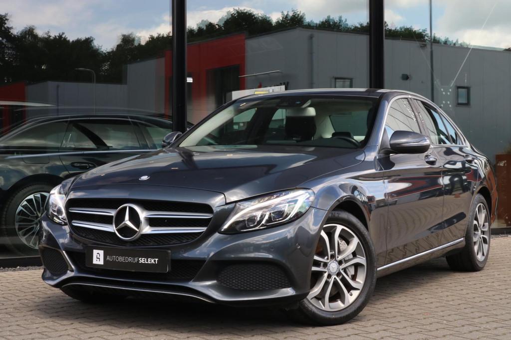 Mercedes-Benz C-klasse 350 e Limouine - LED - Camera - Stoel, Auto's, Automaat, Achterwielaandrijving, Gebruikt, Leder en Stof