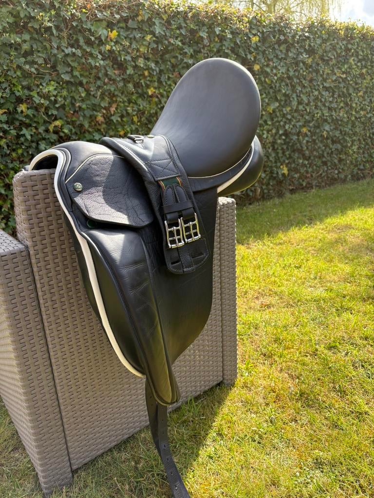 Hulsebos WB3 zadel, 17,5 inch. Zeer netjes, Dieren en Toebehoren, Ophalen, Zo goed als nieuw, Dressuur