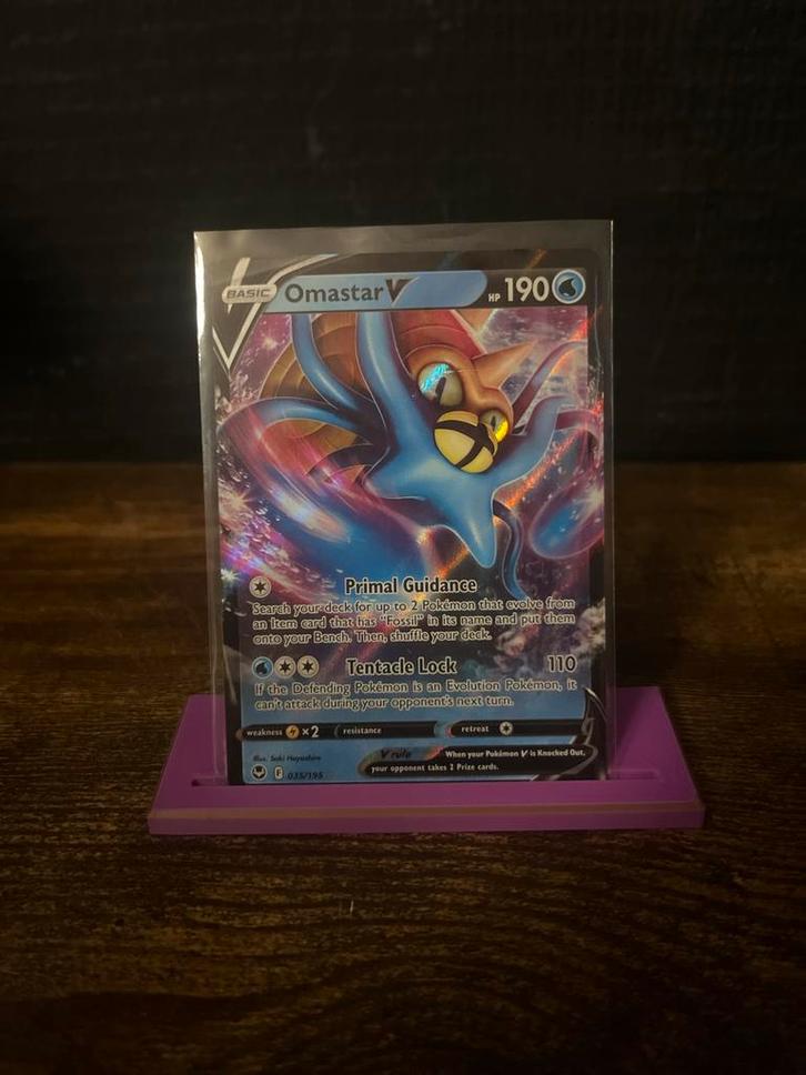 Pokémon Kaart Omastar V 035/195, Hobby en Vrije tijd, Verzamelkaartspellen | Pokémon, Zo goed als nieuw, Losse kaart, Ophalen of Verzenden