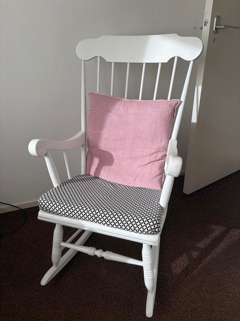 Witte houten schommelstoel, Ophalen, Gebruikt, Wit, Eén