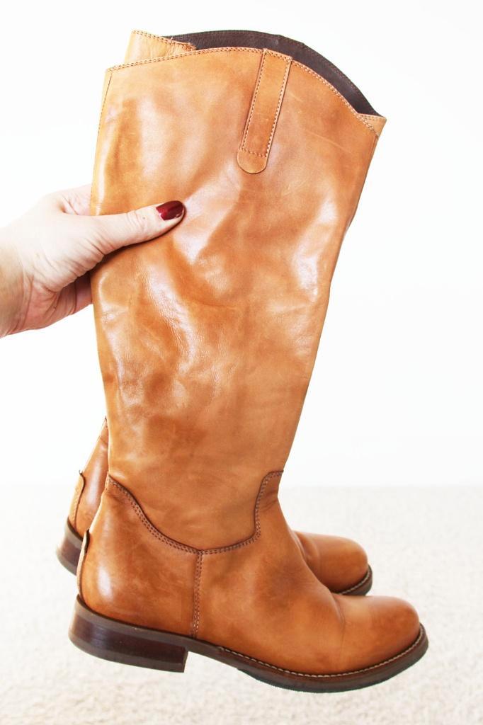 Zeer Mooie Bruin Leren Clarks Laarzen s29 (Maat 37) € 65,-, Kleding | Dames, Schoenen, Zo goed als nieuw, Hoge laarzen, Bruin