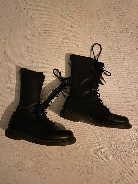 Zo goed als nieuwe hoge Dr. Martens mt 41 Alleen ophalen!, Ophalen, Zo goed als nieuw, Zwart, Lage of Enkellaarzen