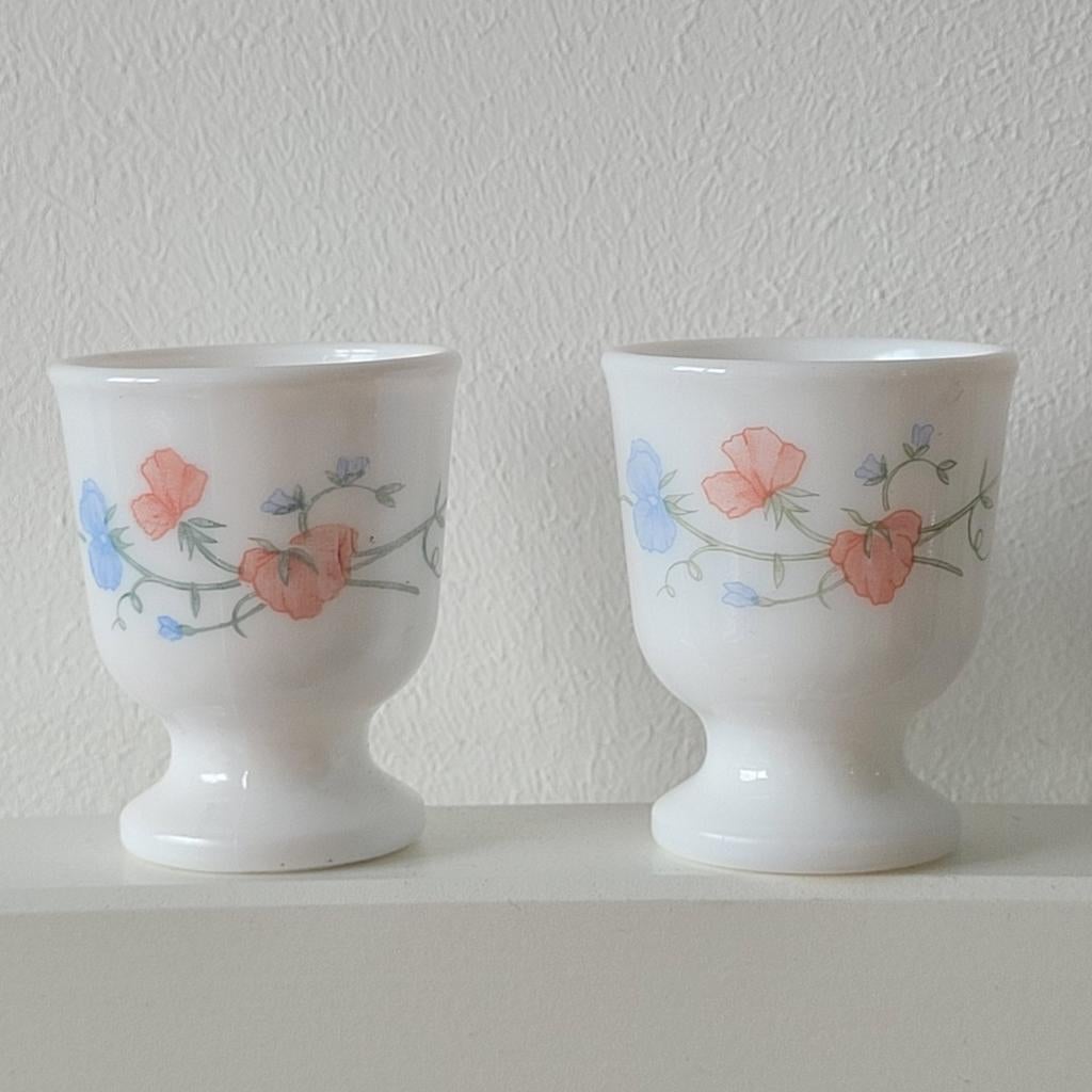 Vintage Arcopal eierdopjes Pasen x2 melk glas Frankrijk, Ophalen of Verzenden, Zo goed als nieuw