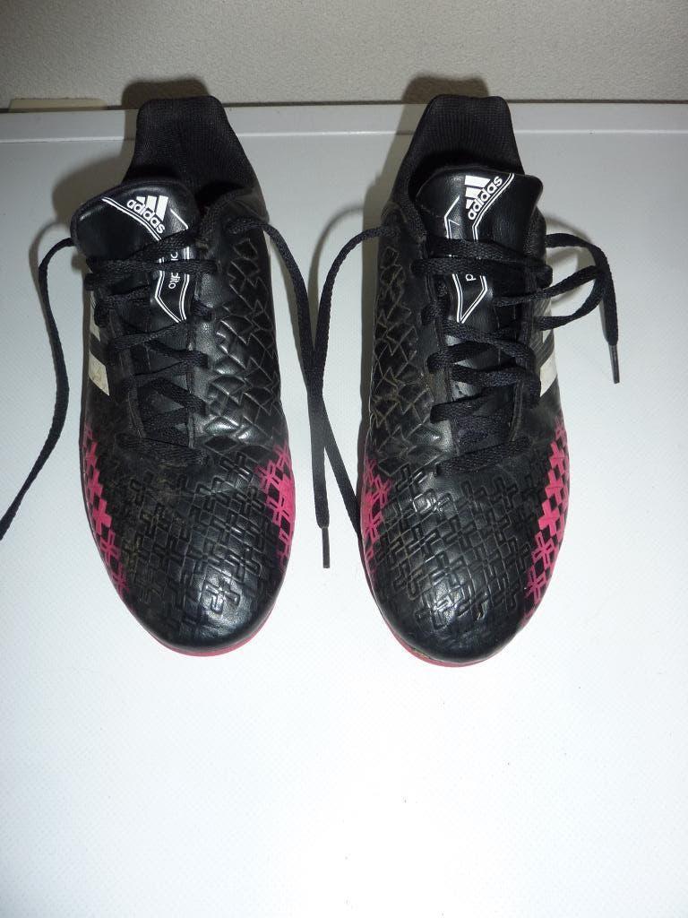 Adidas Predito. Damesvoetbalschoen. Mt 7., Gebruikt, Maat XS of kleiner, Schoenen, Ophalen of Verzenden