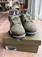 Jordan 4 Retro Craft Olive Green EU 45, Kleding | Heren, Schoenen, Overige kleuren, Nieuw, Ophalen of Verzenden, Sneakers of Gympen