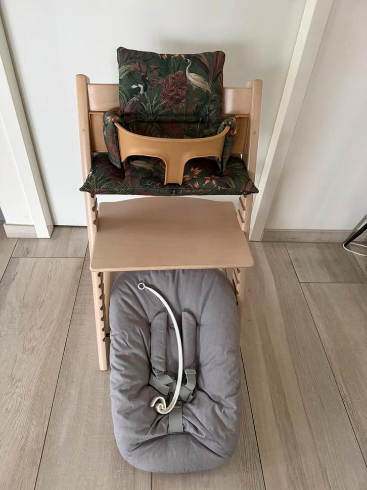 Stokke tripp trapp white wash nieuw model compleet, Kinderen en Baby's, Kinderstoelen, Zo goed als nieuw, Meegroeistoel, Ophalen