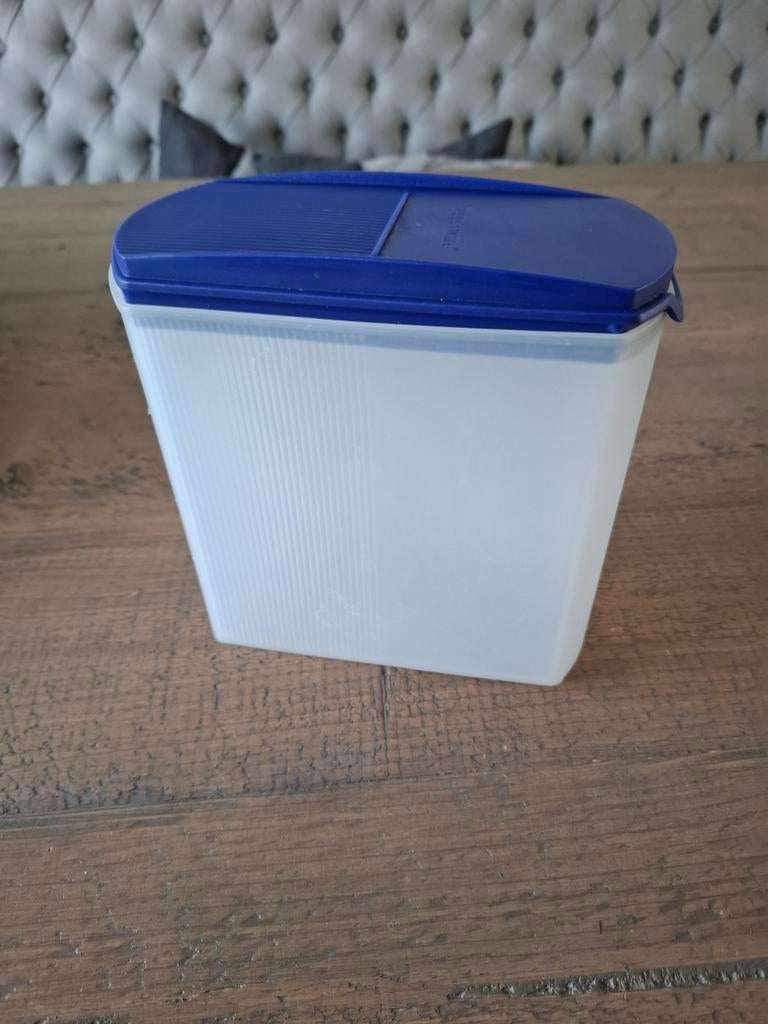 Tupperware bus 1.6L met blauwe deksel, Ophalen of Verzenden