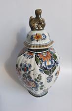Prachtige vaas van Delft polychroom holland handwerk, Ophalen of Verzenden