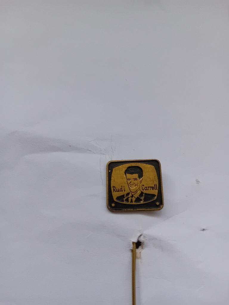 Pin - Rudi Carrell, Ophalen of Verzenden, Zo goed als nieuw, Tv, Overige typen