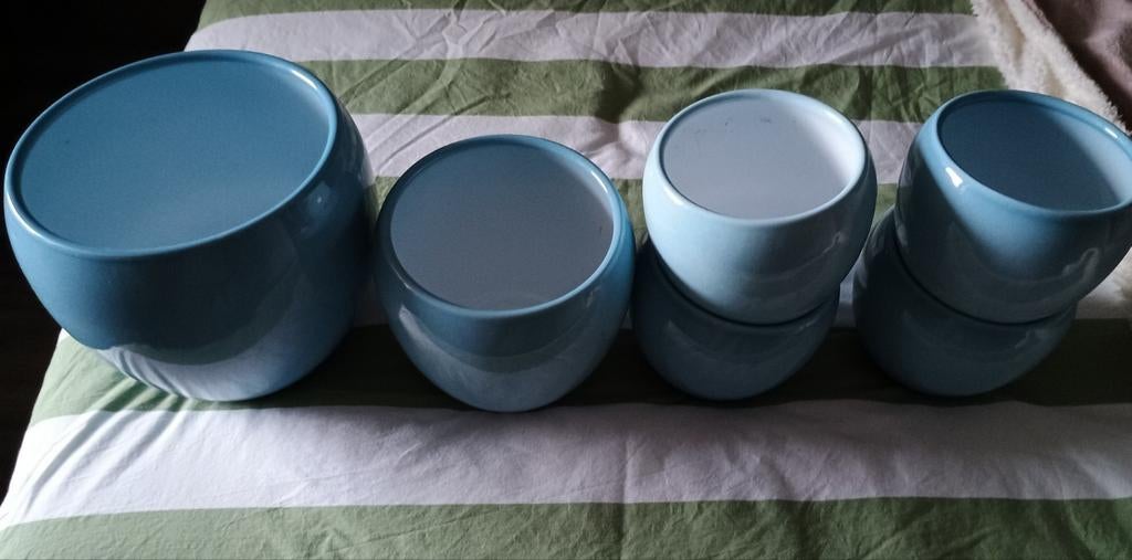 Intratuin bloempotten, Tuin en Terras, Bloempotten, Ophalen, Rond, Binnen, Zo goed als nieuw