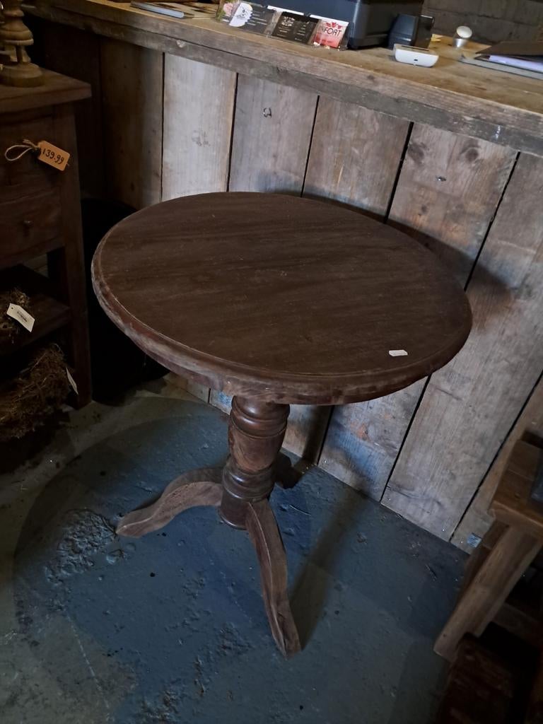 Wijntafel €130,- 
60cm doorsnede 
80cn hoog
NOG 1 BESCHIKB, Ophalen, Rond