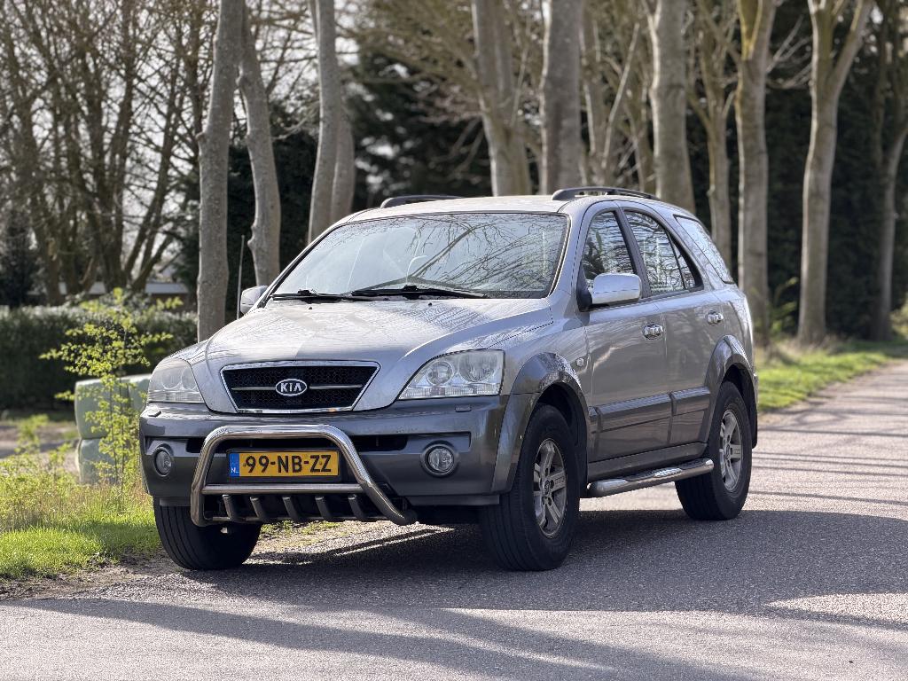Kia Sorento 2.4i 2003 LederStoelverwErg netjesAIRCONAP, Auto's, Kia, Euro 5, Zwart, 4 cilinders, 138 pk