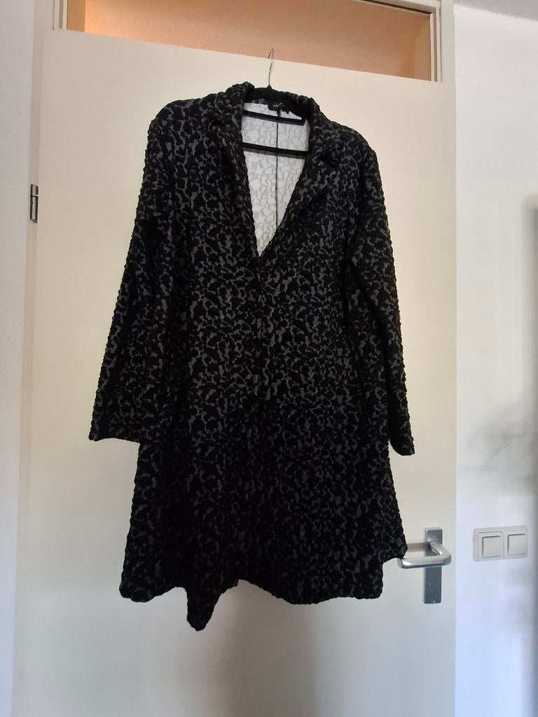 Colletta,jasje,maat 46/48, 2 keer gedragen ,dierenprint ,zwa, Ophalen of Verzenden, Zo goed als nieuw, Bruin, Jasje of Colbert