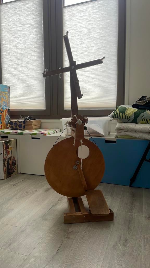 Spinnenwiel louet S10 met molenhaspel, Hobby en Vrije tijd, Ophalen, Gebruikt, Spinnewiel