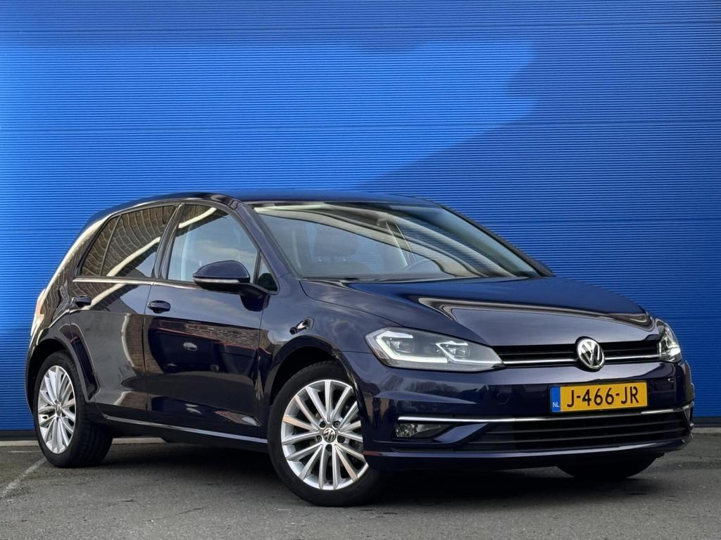 Volkswagen Golf 1.0 TSI Highline | trekhaak | Standkachel |, Gebruikt, Euro 6, 1165 kg, Blauw