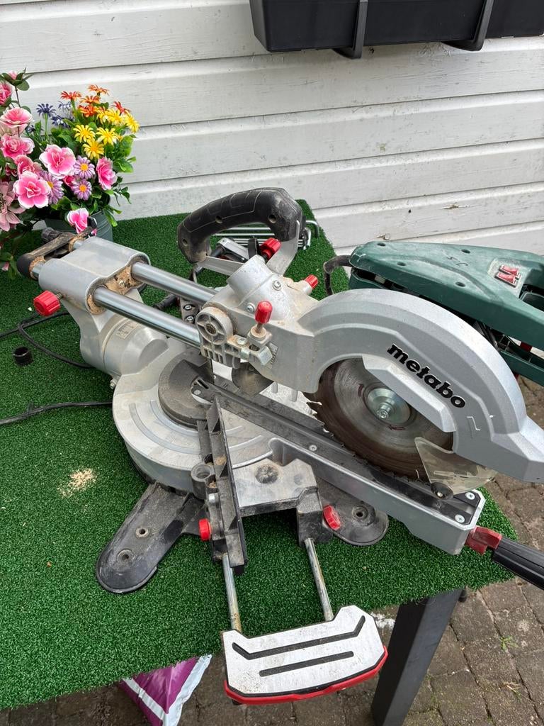 Metabo 216 m afkortzaag voor onderdelen, Ophalen, Gebruikt, Afkortzaag, 30 tot 70 mm