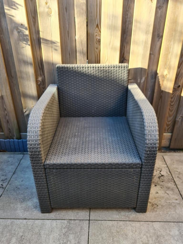 Te koop 3 mooie wicker stoelen, Ophalen, Zo goed als nieuw, Wicker